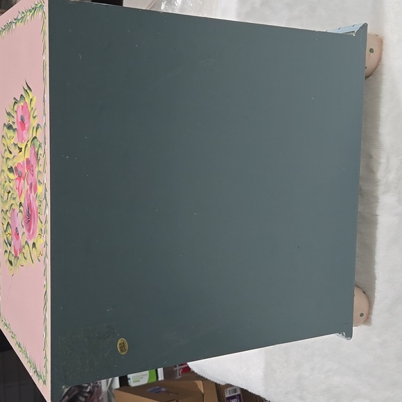 Hand painted jewelry chest blue, pink, yea, gold, peach - Picture 3 of 13